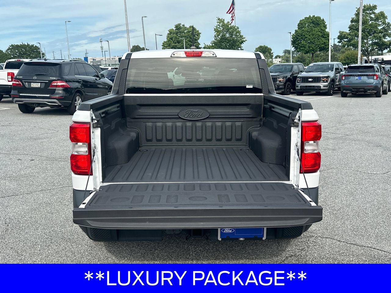 Certified 2023 Ford Maverick XLT w/ Equipment Group 300A Standard AWD/4WD image 18