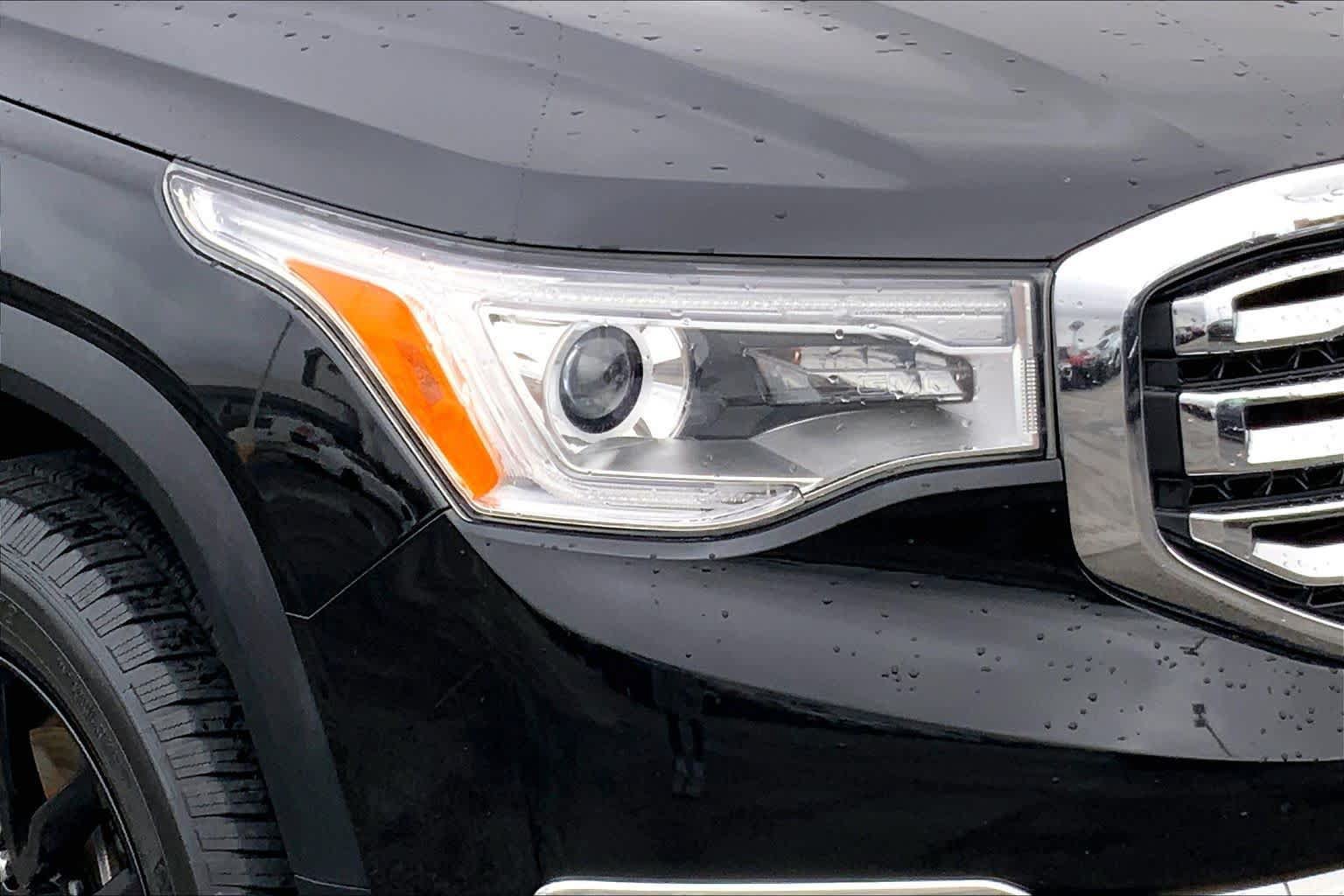 Used 2019 GMC Acadia SLT w/ LPO, Floor Liner Package FWD image 24