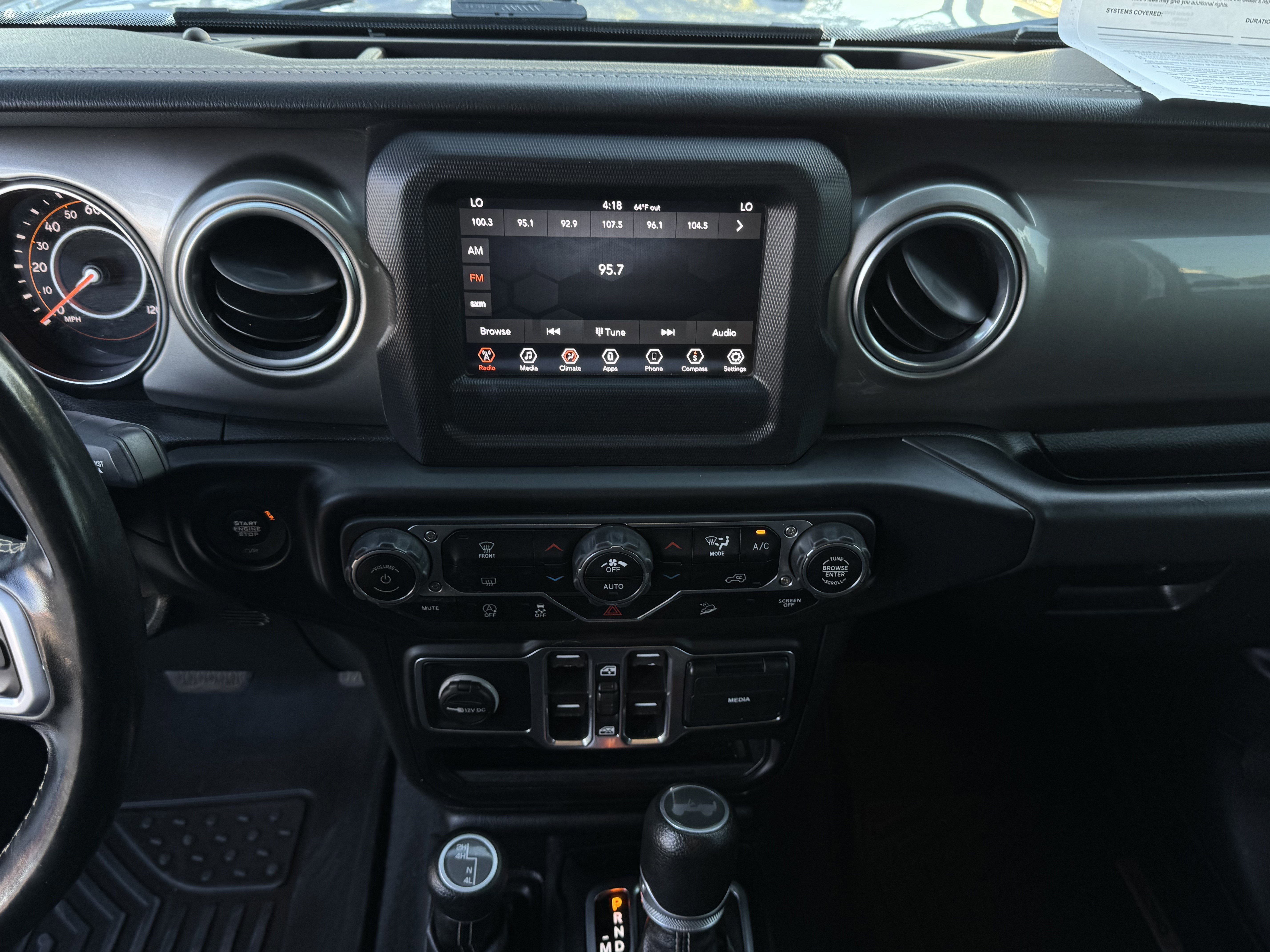 Used 2020 Jeep Wrangler Unlimited Sahara image 20