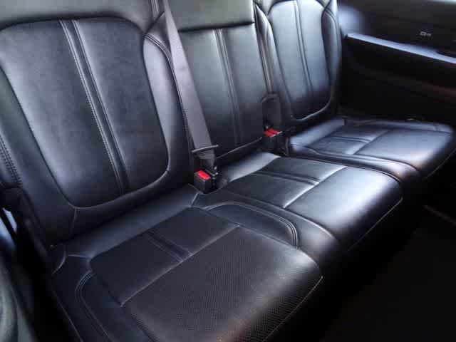 Used 2024 Jeep Wagoneer L Series II w/ Flexible Seating Group AWD/4WD image 13