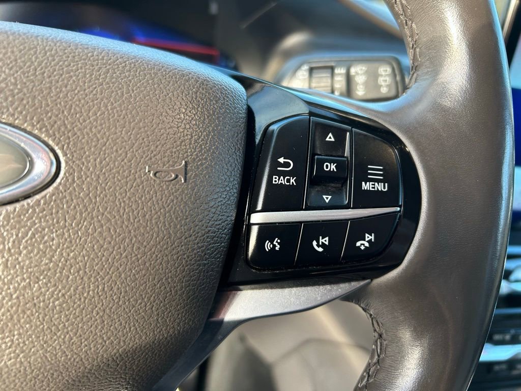 Certified 2022 Ford Explorer Platinum w/ Equipment Group 601A image 21