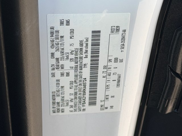 Certified 2024 Ford Transit 350 XLT RWD image 33