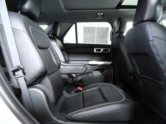 Certified 2023 Ford Explorer XLT w/ Equipment Group 202A AWD/4WD image 12