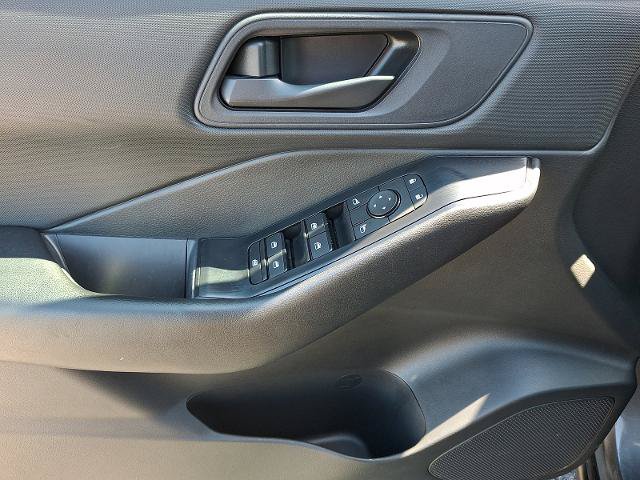 Used 2024 Nissan Rogue S FWD image 12