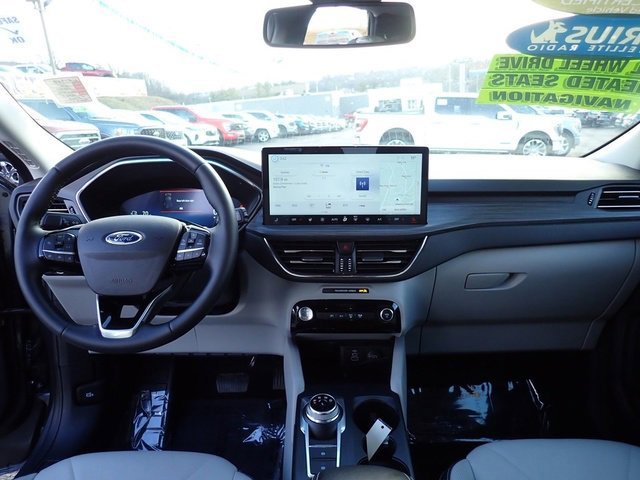 Certified 2025 Ford Escape Platinum w/ Premium Technology Package image 20