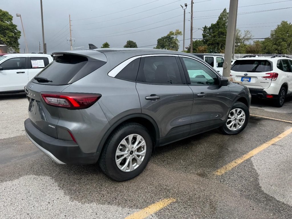 Certified 2023 Ford Escape Active AWD/4WD image 5