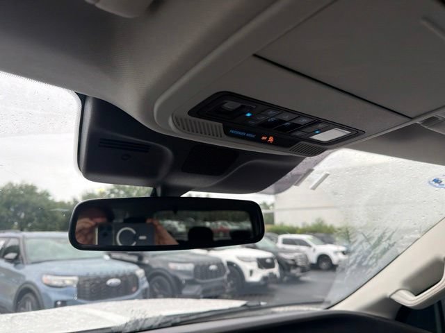 Certified 2025 Ford Expedition Active AWD/4WD image 21