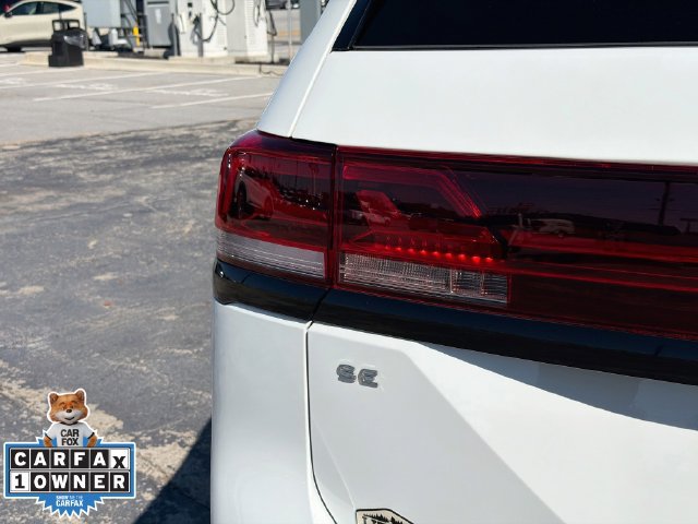 Used 2024 Volkswagen Atlas Peak Edition SE AWD/4WD image 11
