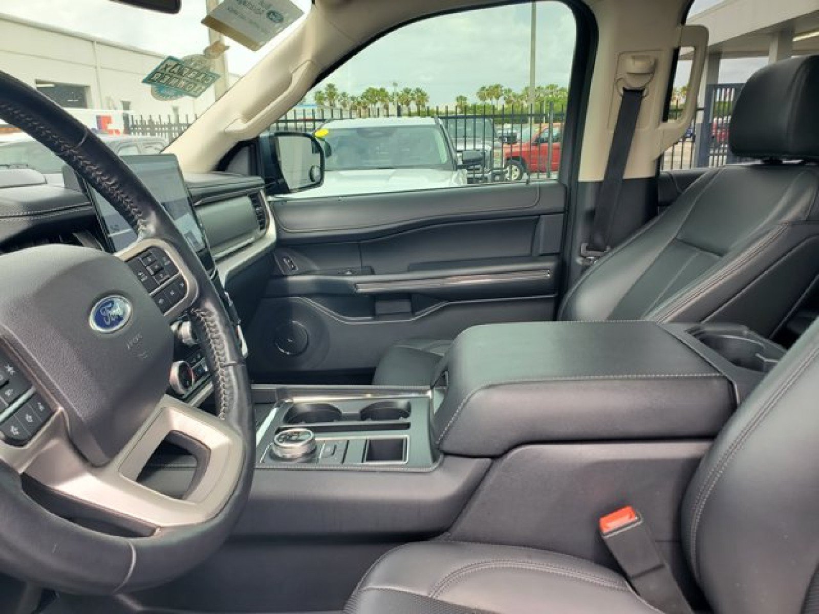 Certified 2023 Ford Expedition XLT RWD image 11
