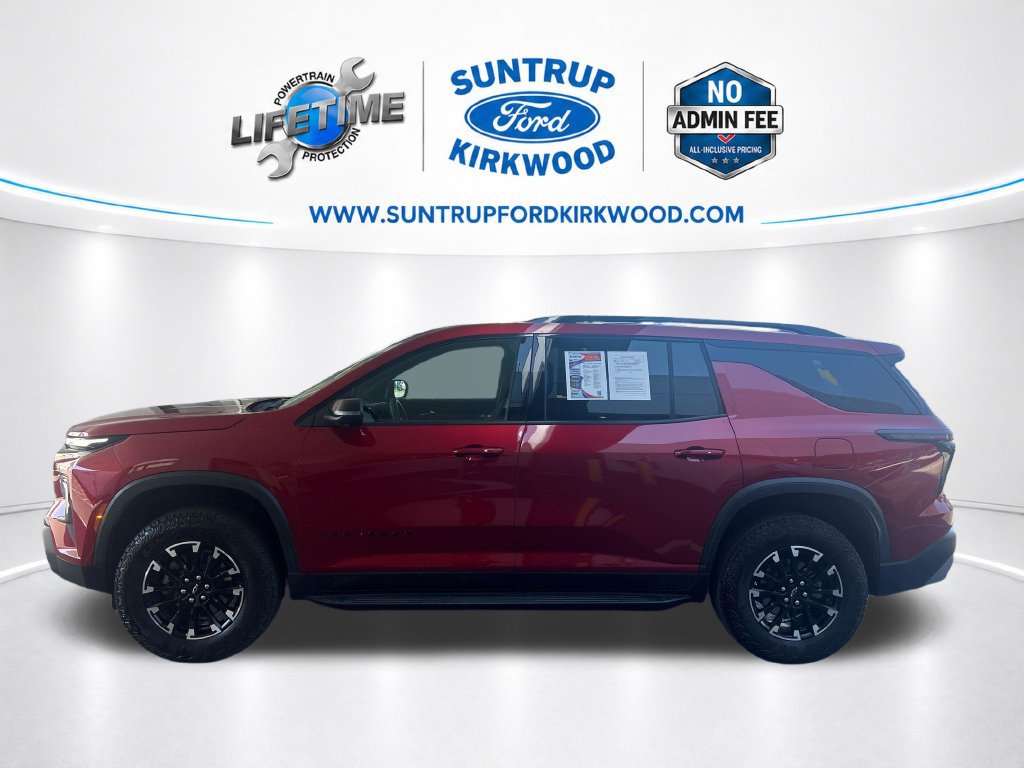 Used 2024 Chevrolet Traverse Z71 AWD/4WD image 2