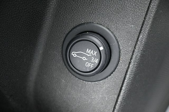 Used 2024 Chevrolet Equinox LT FWD image 16
