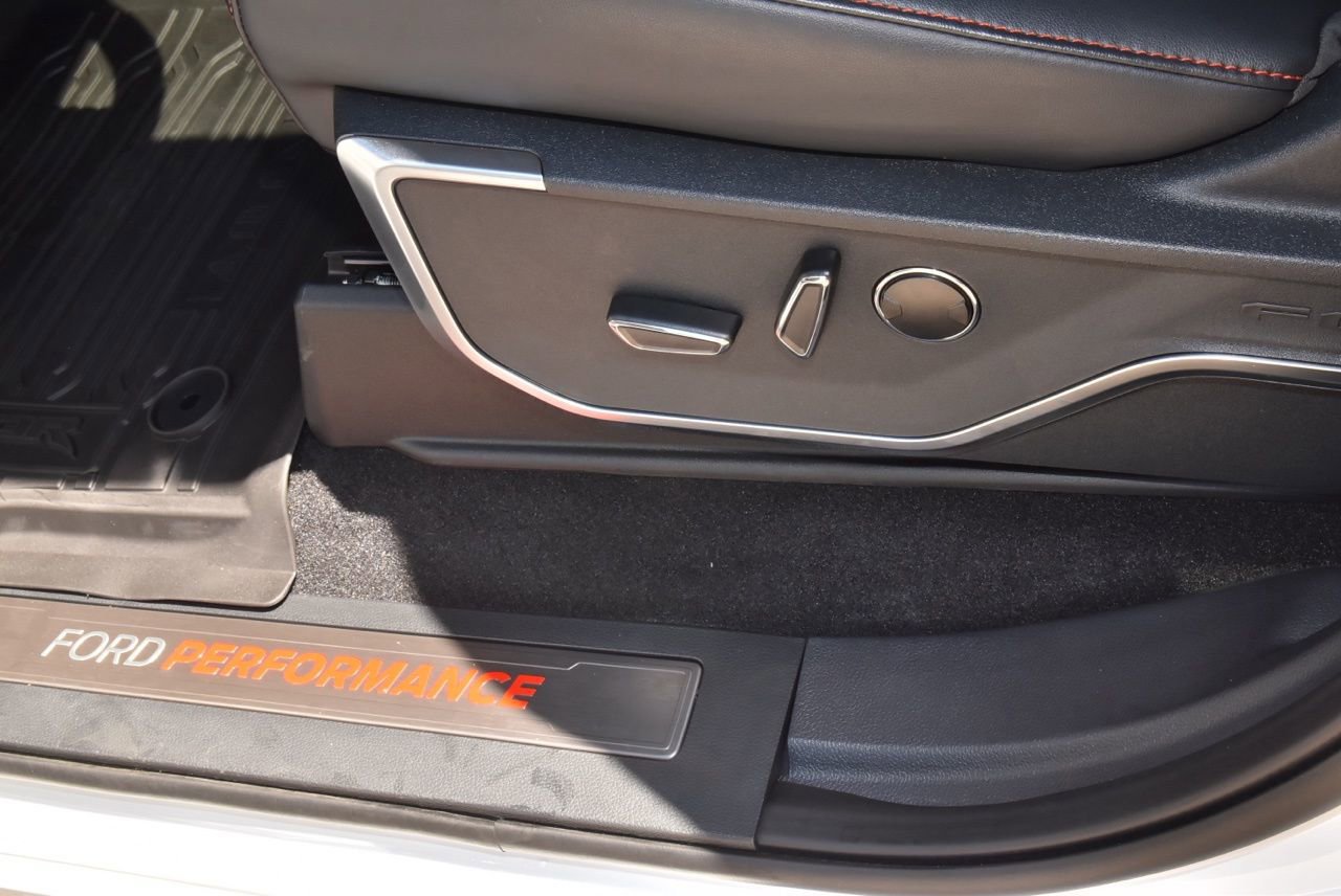 Certified 2025 Ford F150 Raptor w/ Equipment Group 803A Raptor R AWD/4WD image 40