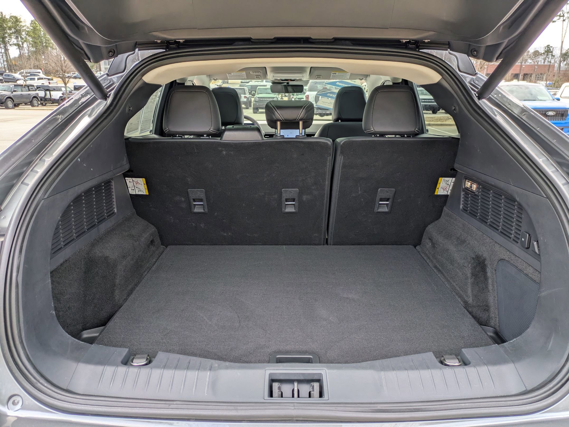 Certified 2023 Ford Mustang Mach-E Premium image 37