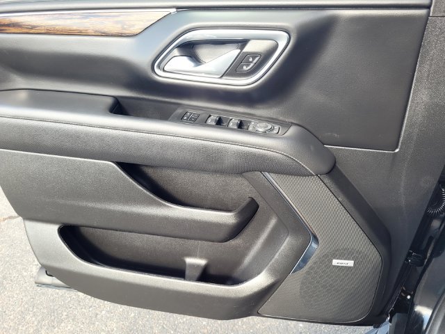 Used 2023 Chevrolet Tahoe Premier AWD/4WD image 16