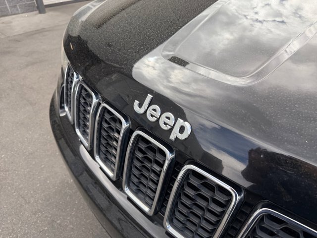 Used 2018 Jeep Grand Cherokee Limited w/ Trailer Tow Group IV AWD/4WD image 23