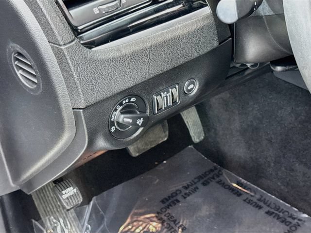 Used 2023 Chrysler 300 S RWD image 10