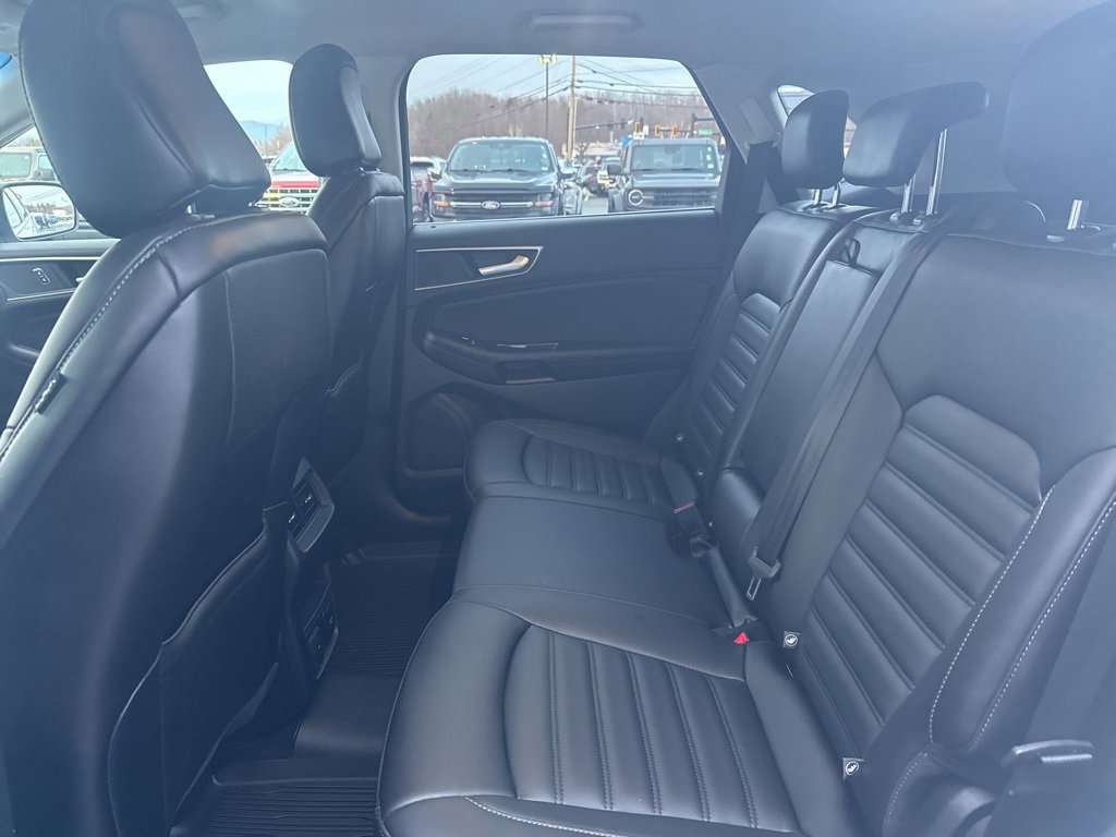 Certified 2020 Ford Edge SEL w/ Convenience Package image 15