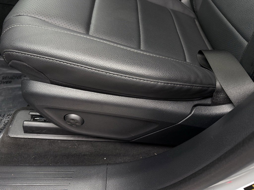 Used 2025 Mercedes-Benz GLE 350 4MATIC image 11