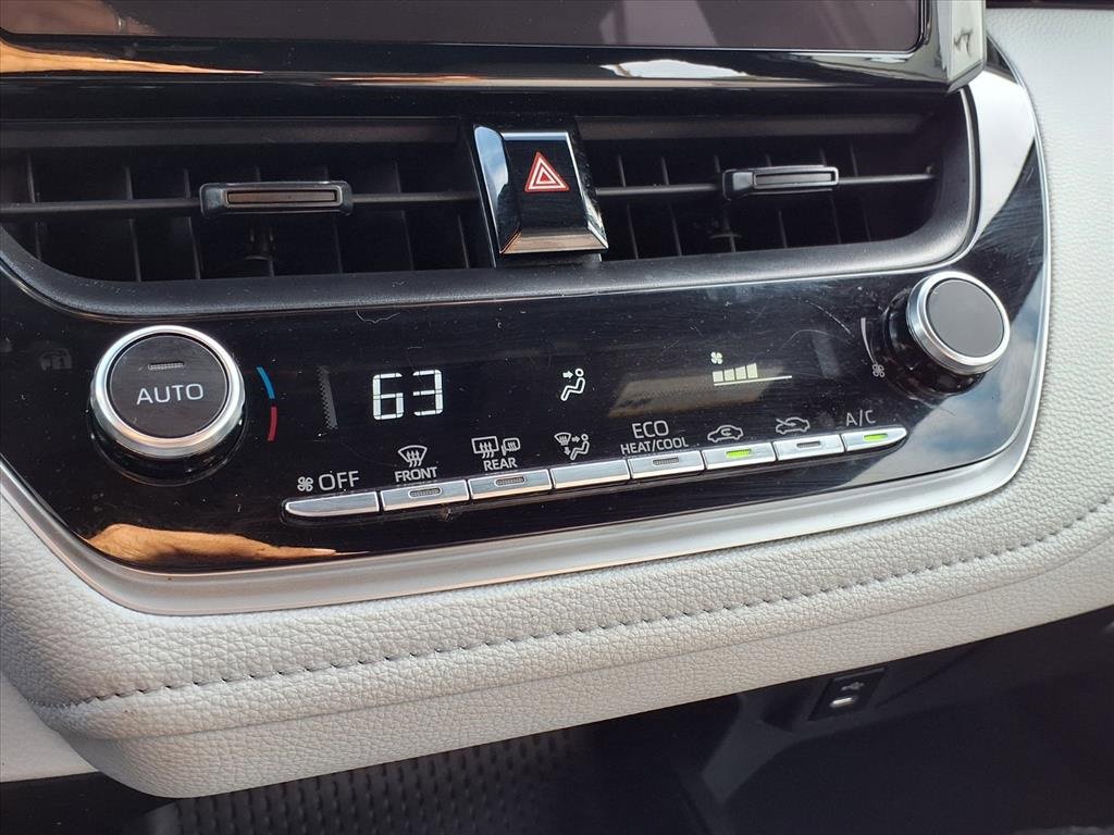 Used 2023 Toyota Corolla SE image 12