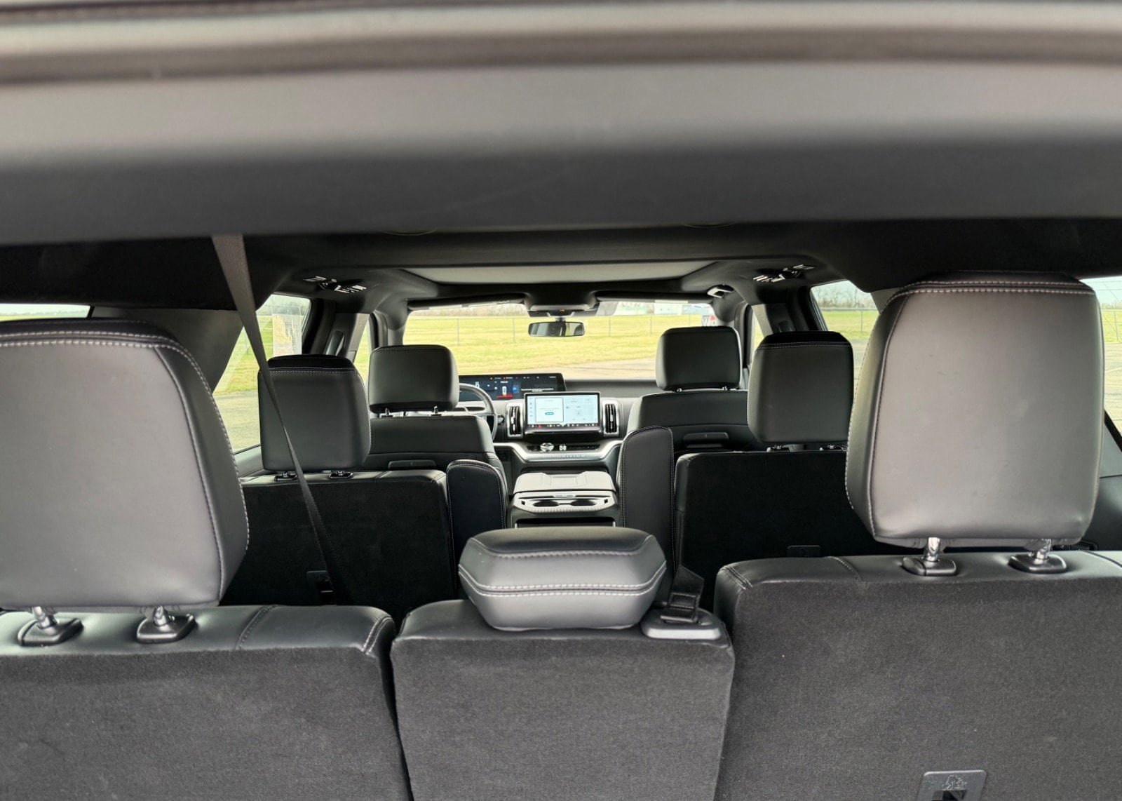 Certified 2025 Ford Expedition Max Platinum w/ Stealth Appearance Package AWD/4WD image 8