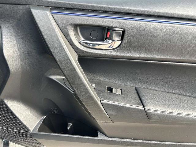 Used 2019 Toyota Corolla SE w/ SE Premium Package FWD image 22