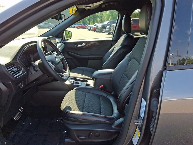 Certified 2024 Ford Escape ST-Line w/ Tech Pack #1 FWD image 13