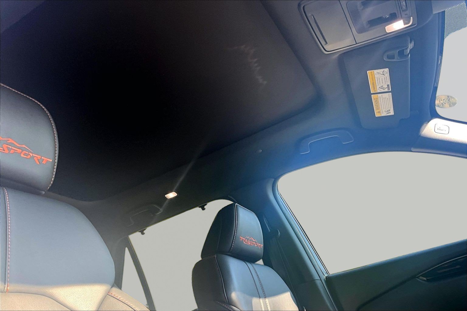 Used 2023 Honda Pilot TrailSport image 17
