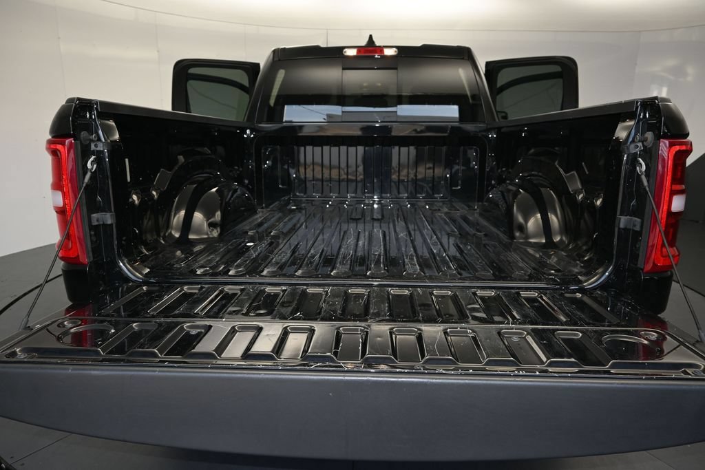 Used 2025 RAM 1500 Big Horn RWD image 11