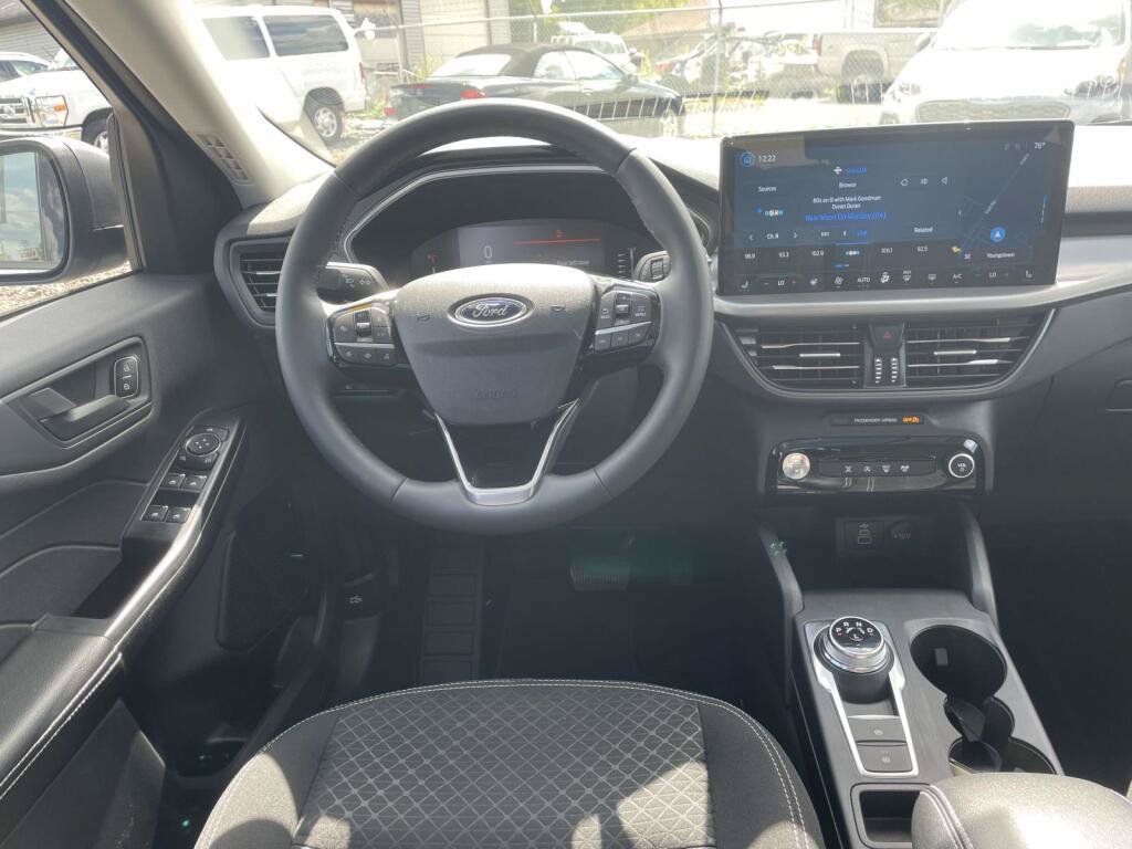 Certified 2024 Ford Escape Active w/ Tech Pack #1 AWD/4WD image 2