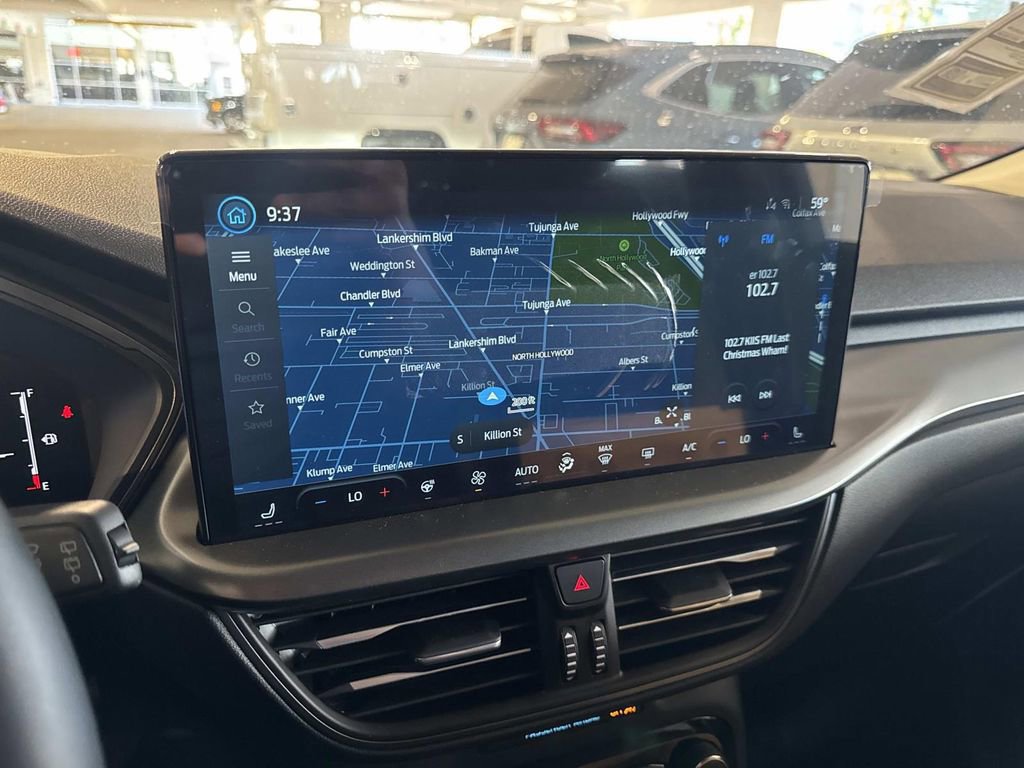 Certified 2025 Ford Escape Base image 31