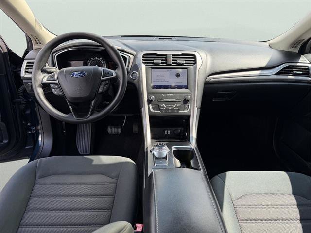 Certified 2020 Ford Fusion SE FWD image 11