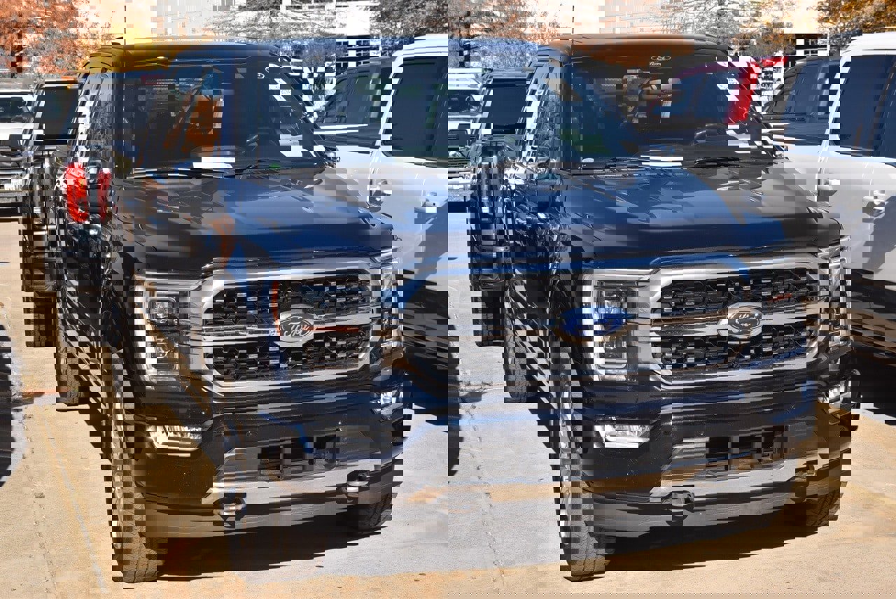 Certified 2022 Ford F150 Platinum w/ Equipment Group 701A High image 4