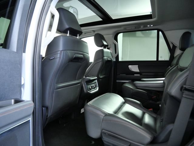 Certified 2025 Ford Expedition Active AWD/4WD image 13