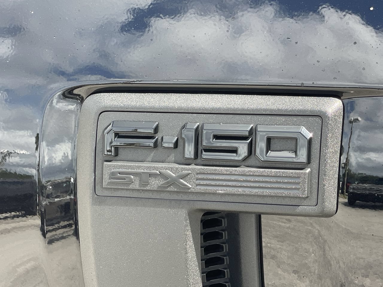 Certified 2023 Ford F150 XL w/ STX Appearance Package RWD image 9