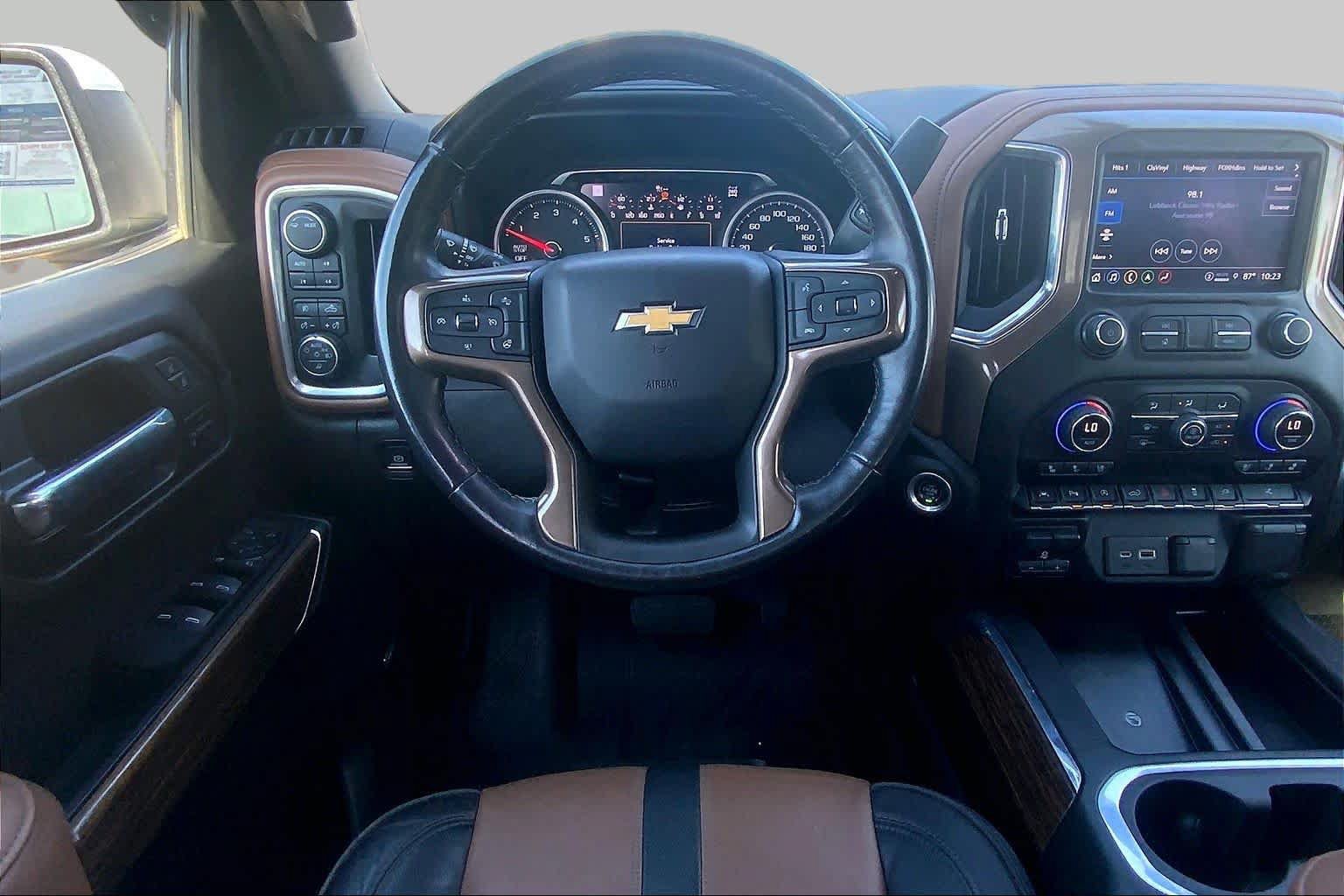 Used 2022 Chevrolet Silverado 1500 High Country w/ LPO, Dark Essentials Package AWD/4WD image 6