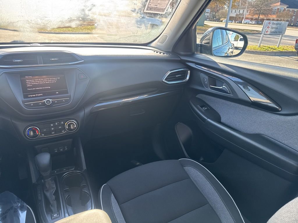 Used 2023 Chevrolet TrailBlazer LT image 44