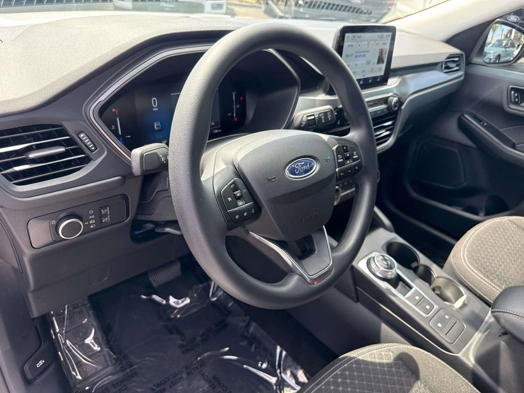 Certified 2025 Ford Escape Active image 25