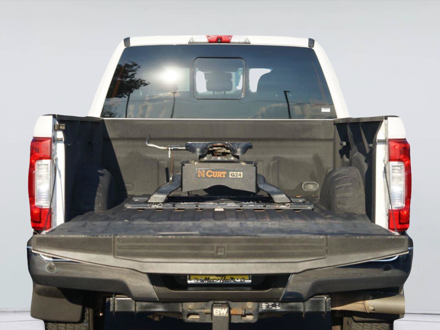 Certified 2019 Ford F250 Lariat w/ Lariat Ultimate Package AWD/4WD image 32