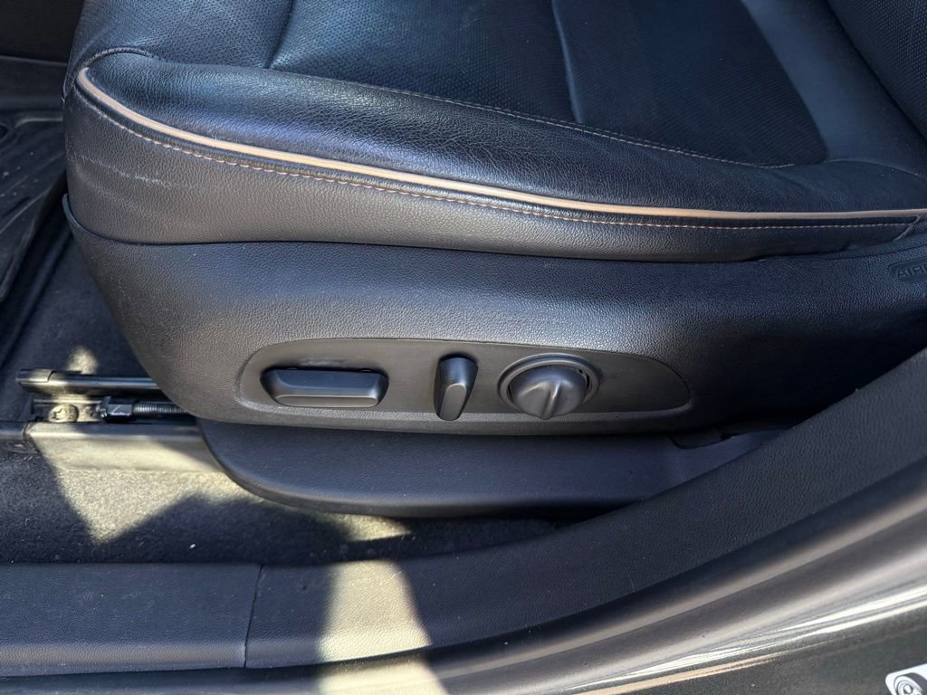 Used 2020 Chevrolet Blazer Premier image 11