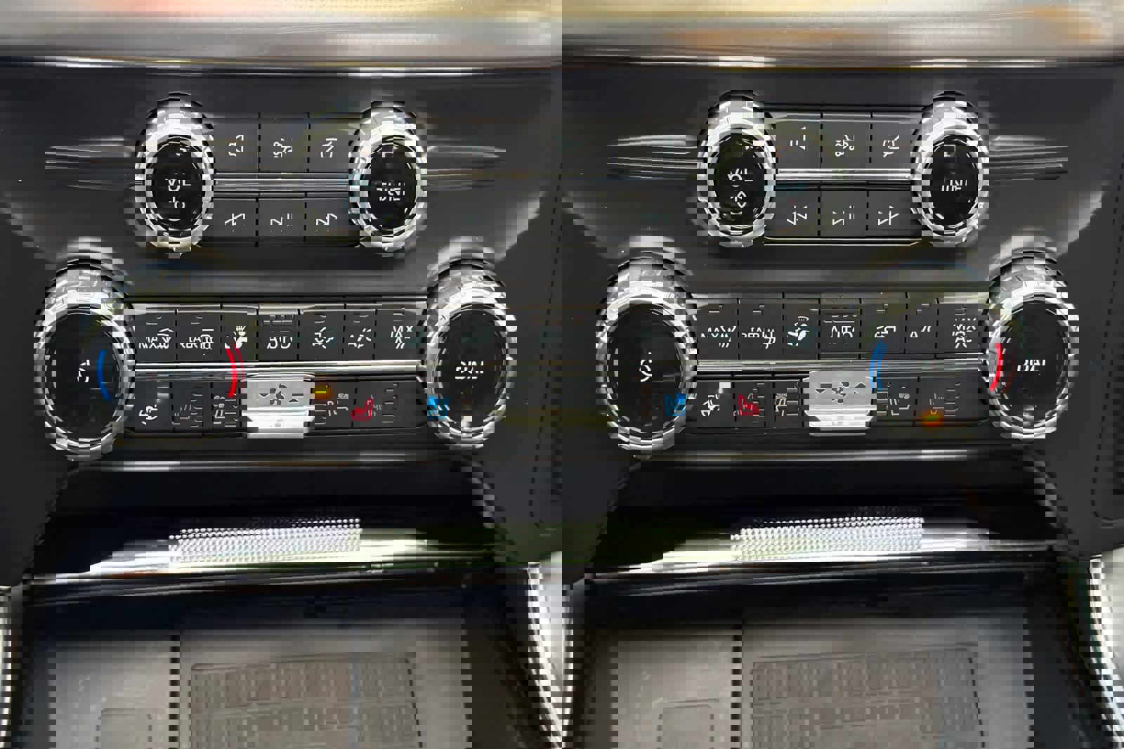 Certified 2022 Ford F150 Raptor w/ Equipment Group 801A High image 19