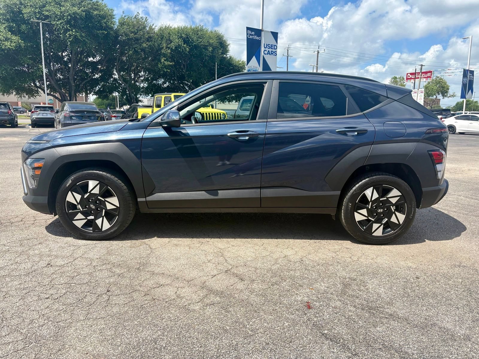 Used 2024 Hyundai Kona SEL AWD/4WD image 8