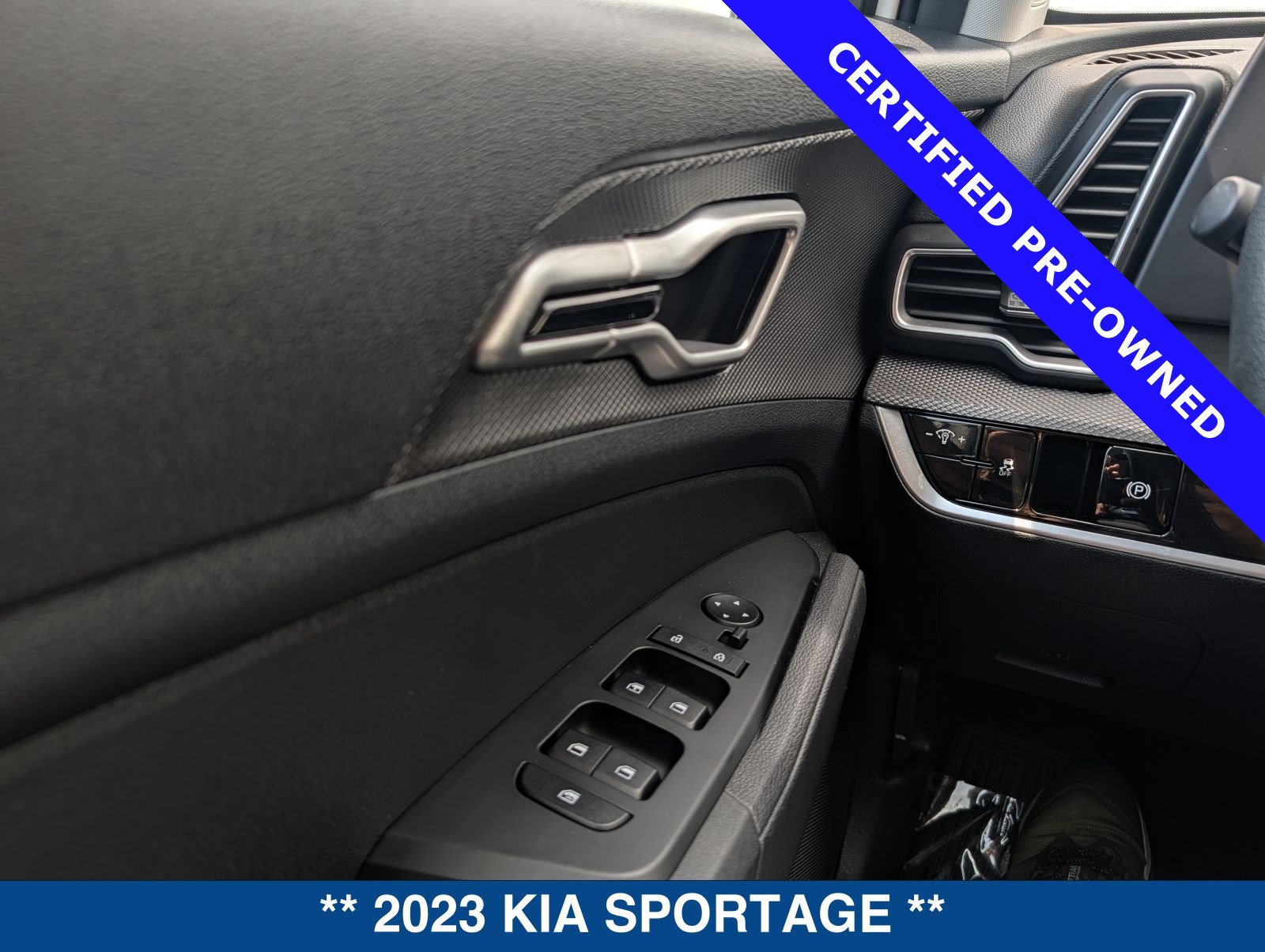 Used 2023 Kia Sportage LX AWD/4WD image 23