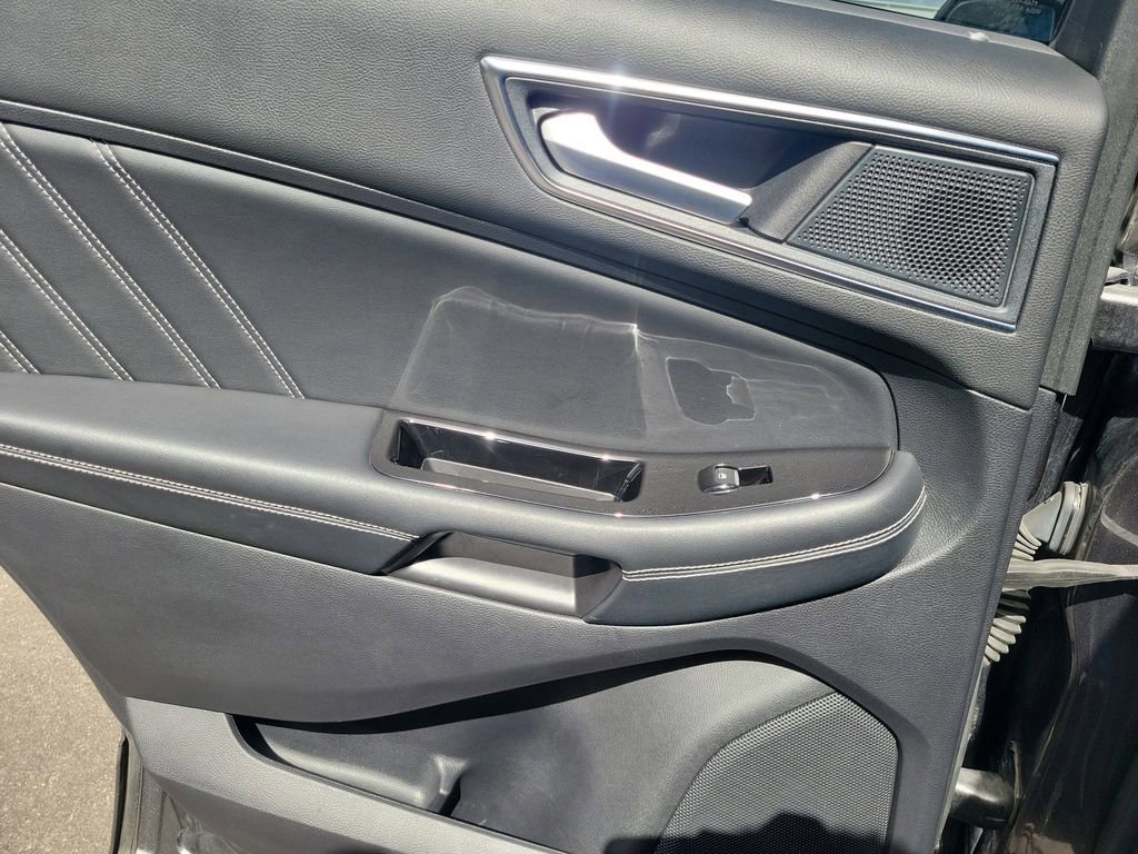 Certified 2020 Ford Edge ST w/ Equipment Group 401A image 9