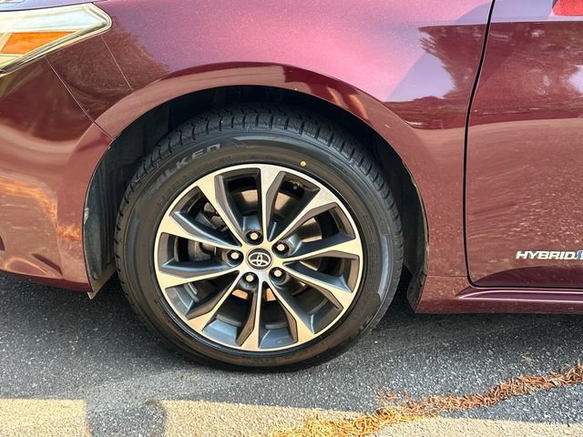 Used 2017 Toyota Avalon XLE Plus FWD image 11