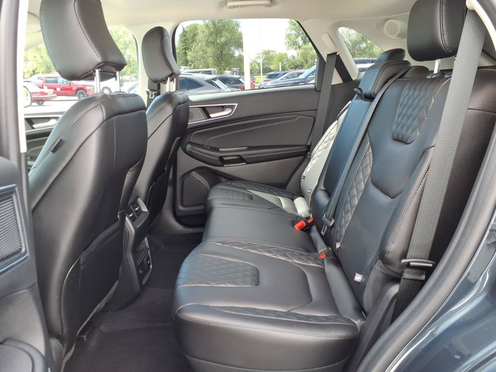 Certified 2024 Ford Edge Titanium AWD/4WD image 9