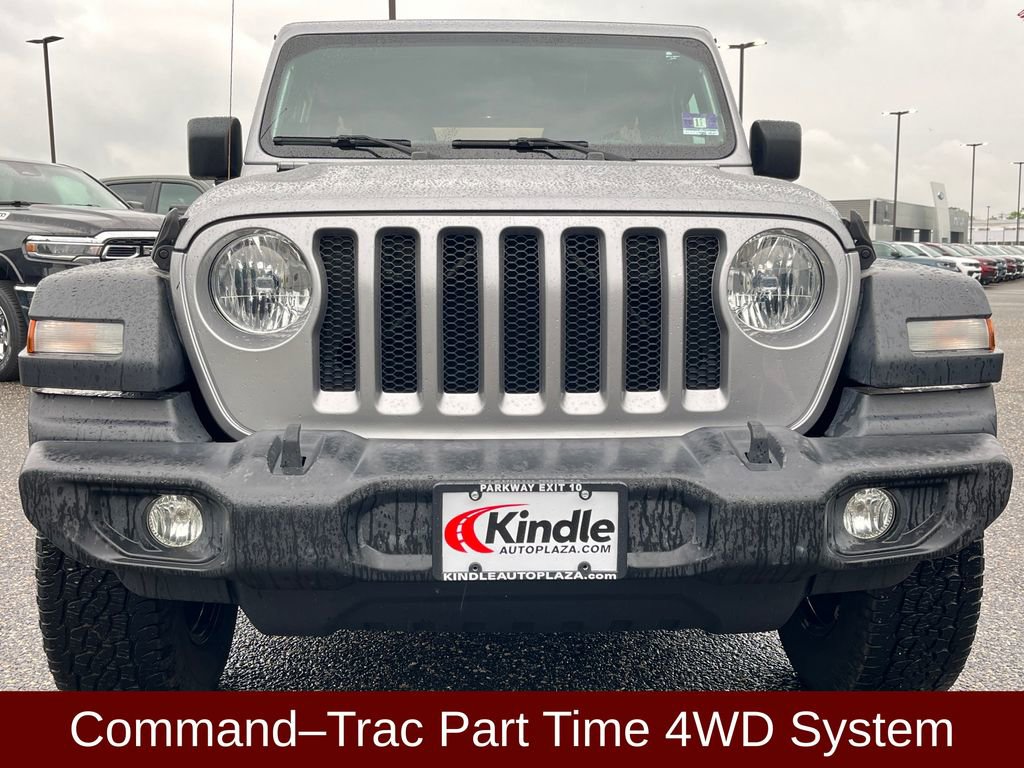 Used 2018 Jeep Wrangler Unlimited Sport S AWD/4WD image 2