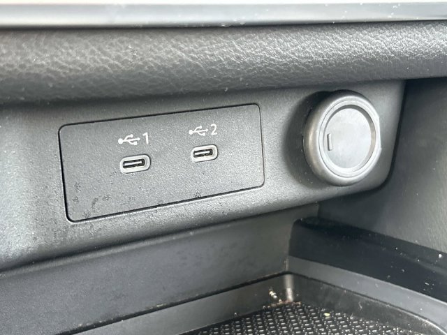 Used 2025 Nissan Rogue SV AWD/4WD image 37