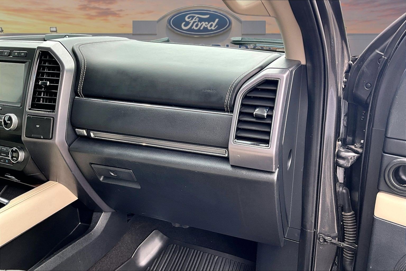 Certified 2020 Ford Expedition Platinum AWD/4WD image 17