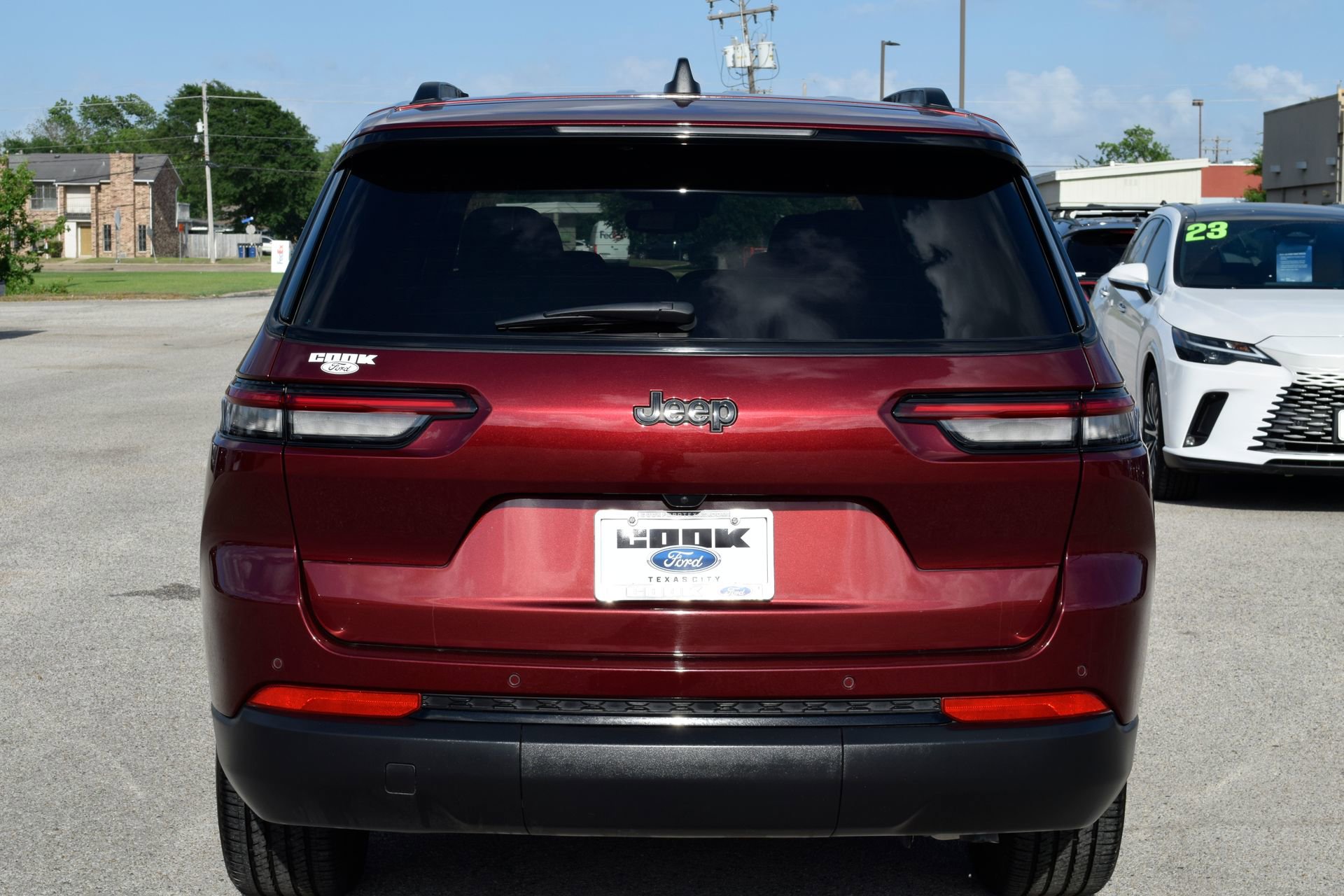 Used 2023 Jeep Grand Cherokee L Laredo image 5