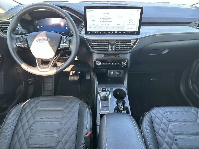 Certified 2024 Ford Escape Platinum w/ Premium Technology Package AWD/4WD image 12